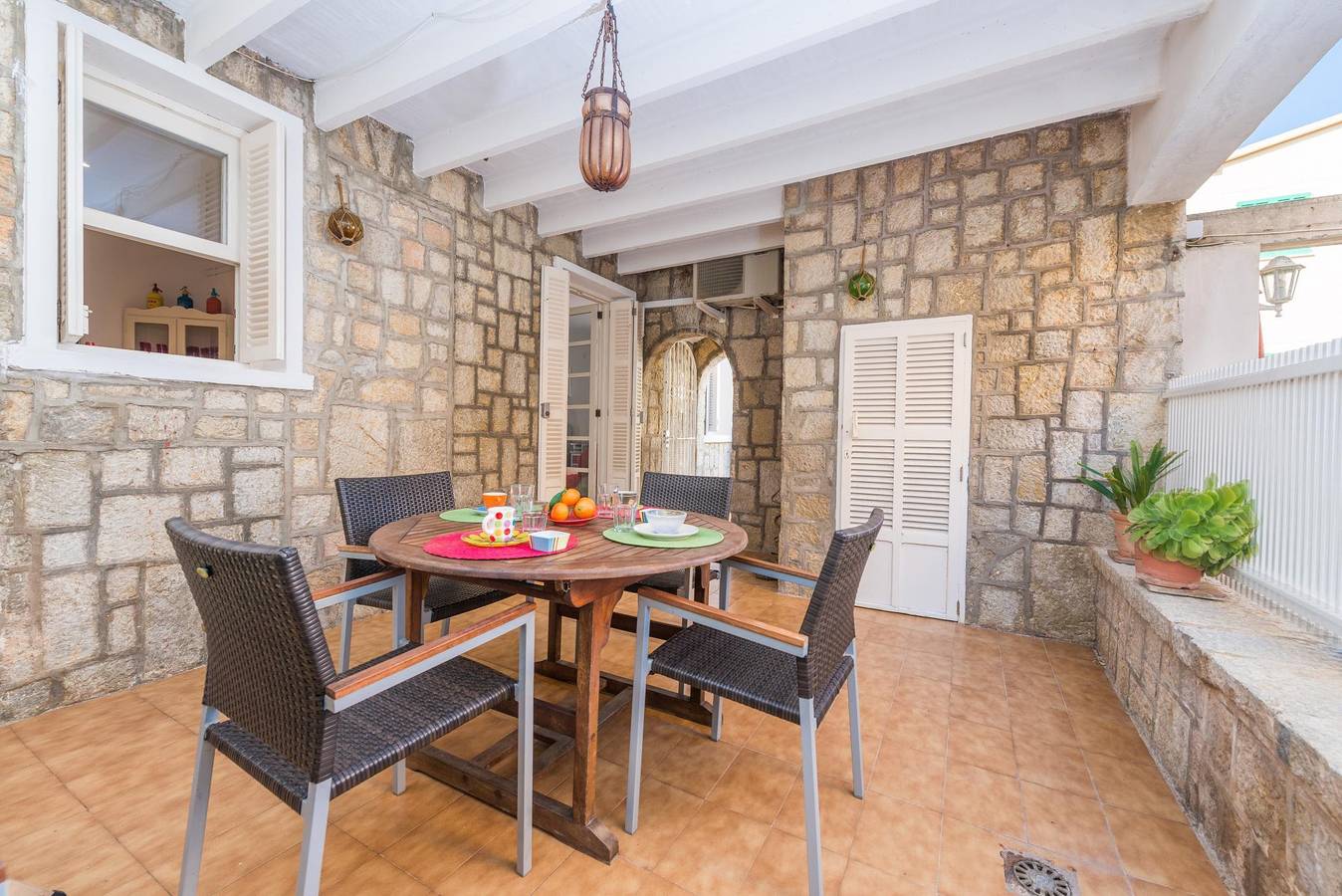 Entire holiday apartment, Xarus 1 - Apartment with sea views in Es Barcarès (Alcúdia). Free Wifi in Marina Manresa, Alcúdia
