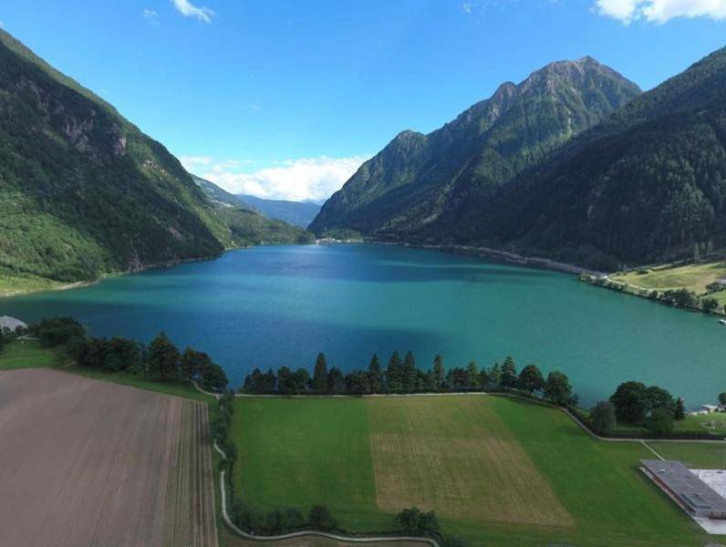 Bungalow Li Presi in Camping Cavresc, Via dal Cavresc 1, 7746 Le Prese-Poschiavo in Le Prese, Poschiavo