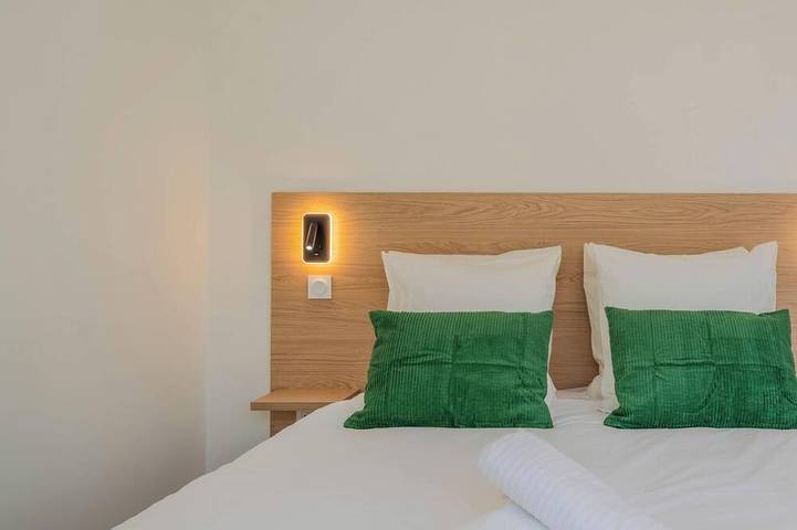 Ganze Wohnung, Apartment-Apartment-Ensuite mit Dusche-Stadtblick in Chessy, Seine-et-Marne
