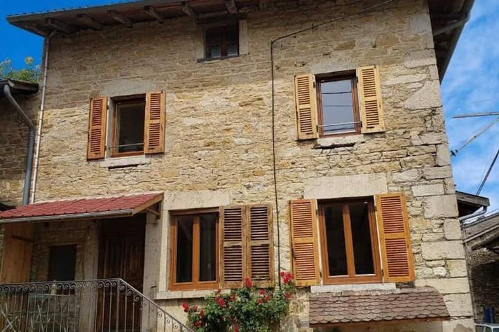 Location de vacances pour 4 personnes, avec Balcon et Jardin dans Boyeux-Saint-Jérôme