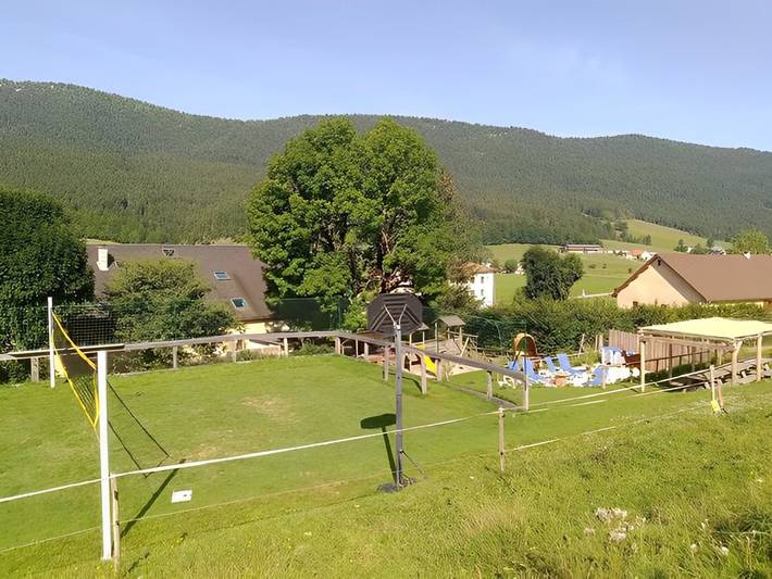 Gîte pour 30 personnes, avec jardin et terrasse