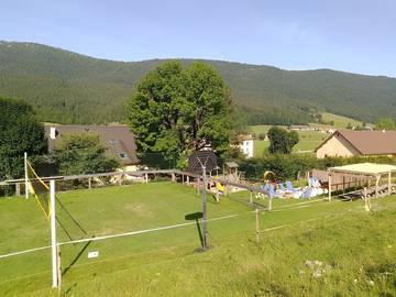 Gîte pour 30 personnes, avec terrasse et jardin dans l' Isère