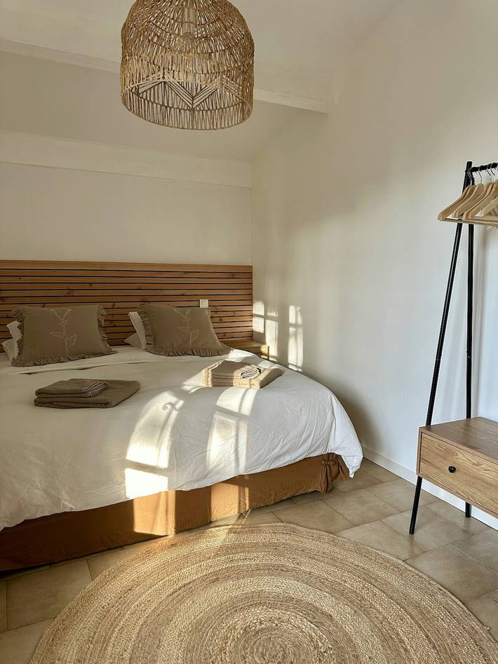 Location de vacances pour 6 personnes, avec terrasse, adapté aux familles à Villedieu - 2