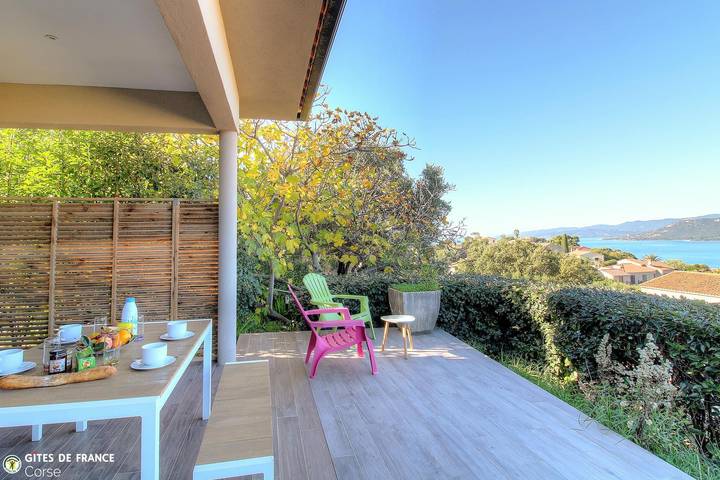 Gîte pour 2 personnes, avec Terrasse ainsi que Jardin et Vue