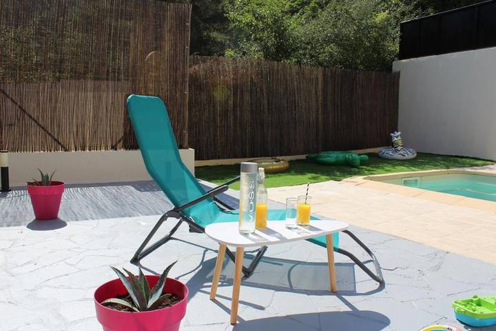 Location de vacances pour 8 personnes, avec piscine et jardin à Peille - 3