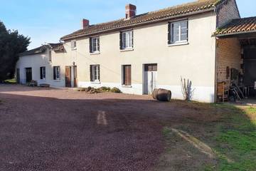 Gîte pour 6 personnes, avec jardin à Les Trois-Moutiers