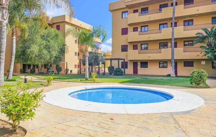 Ganze Ferienwohnung, Apartment mit Meerblick, Pool und Terrasse in La Cala de Mijas, Mijas