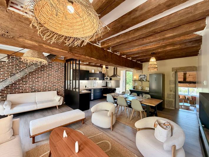 Gîte pour 6 personnes, avec Terrasse ainsi que Jardin et Vue à Châtillon-sur-Loire