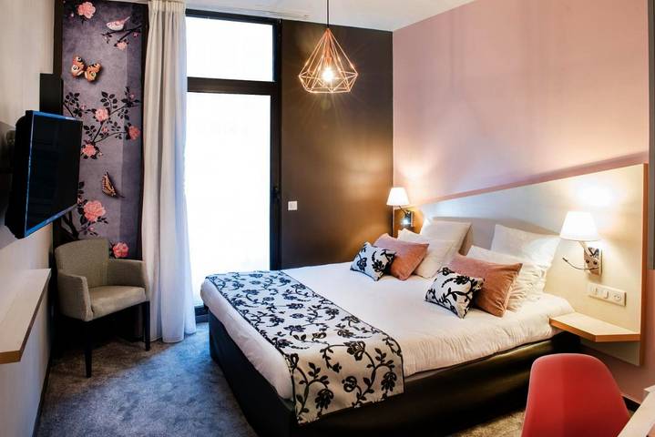 Hôtel pour 2 personnes, avec terrasse, animaux acceptés dans Grotte de Massabielle