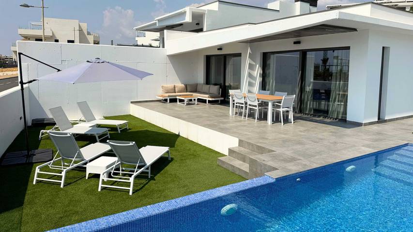 Chalet para 8 personas, con Jacuzzi además de Jardín y Sauna en Finestrat