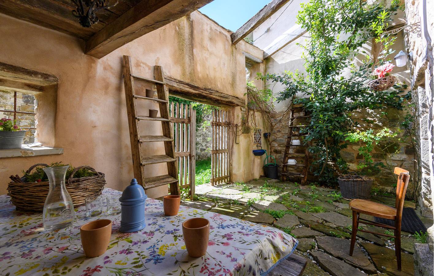 Ganze Ferienwohnung, Ferienwohnung für 4 Personen mit Terrasse in Montecopiolo, Pesaro-Urbino