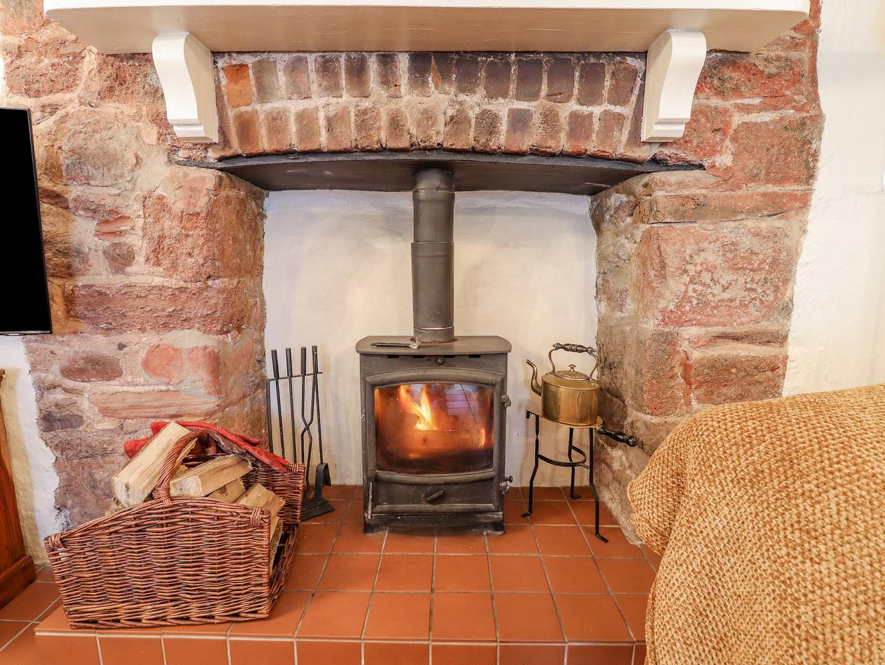 Rose Cottage in Holcombe in Dawlish, Devon