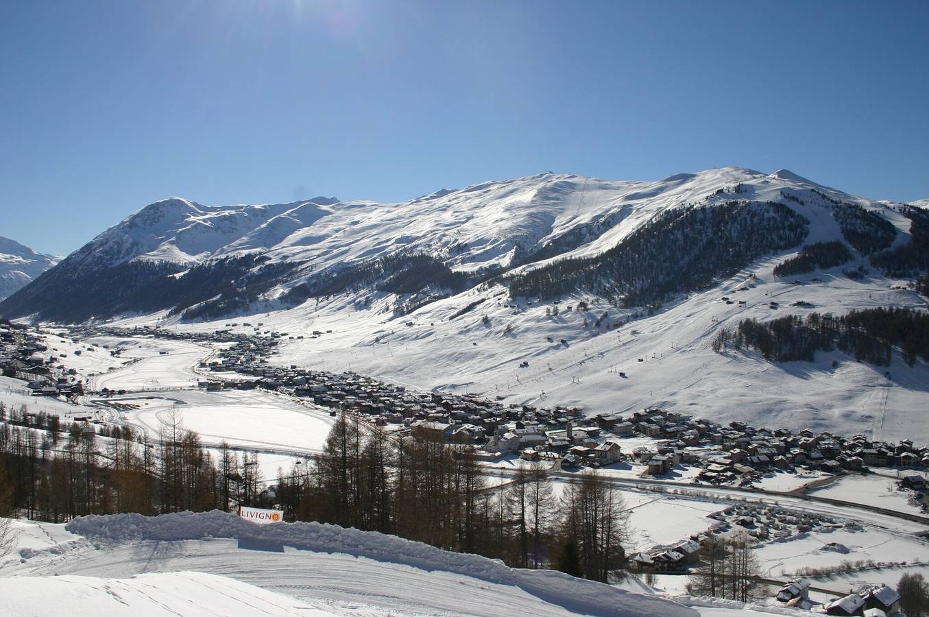 Appartamento intero, Appartamento 'Baita Pemont' con vista montagne, balcone e Wi-Fi in Livigno (Borgo), Livigno