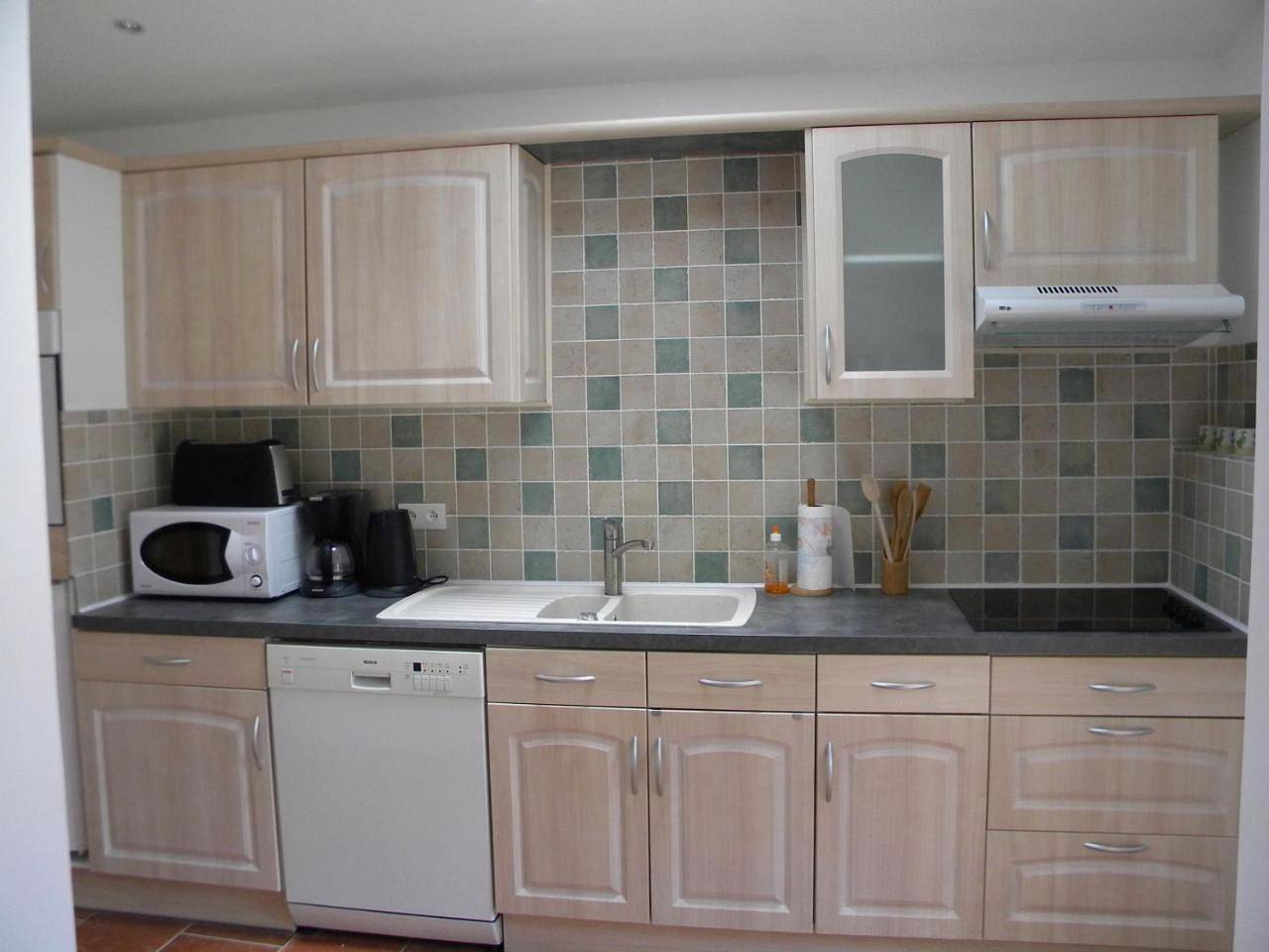 Maison de vacances pour 3 personnes avec terrasse in Bourg-lès-Valence, Région de Valence