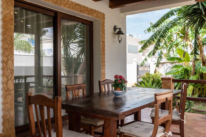 Ferienhaus für 8 Personen, mit Garten