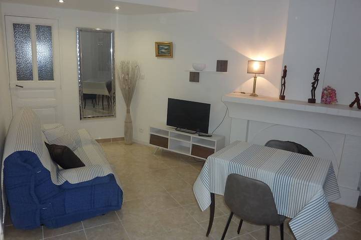 Location de vacances pour 4 personnes, avec jardin et terrasse dans Plage de la Madrague - 4