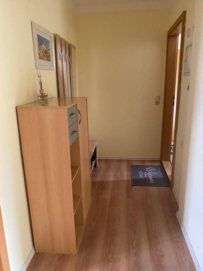 Ganze Wohnung, One-Bedroom Apartment in Adorf, Chemnitz und Umgebung