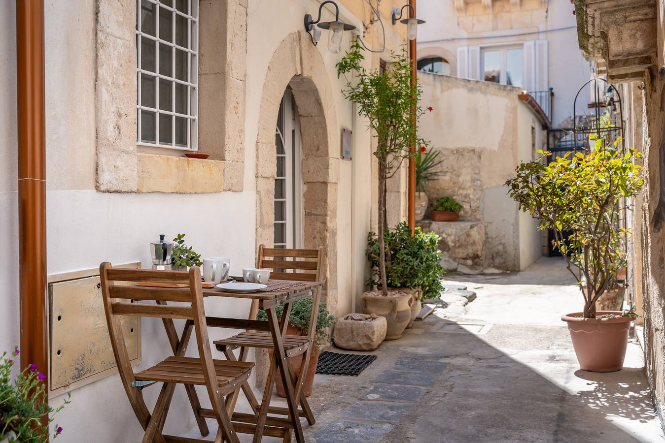 Appartamento intero, Il Cortile sul Vicolo alla Giudecca by Wonderful Italy in Siracusa, Siracusa e dintorni