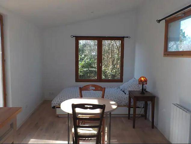 Location de vacances pour 2 personnes, avec Terrasse ainsi que Jardin et Vue à Saint-Germain-du-Puch