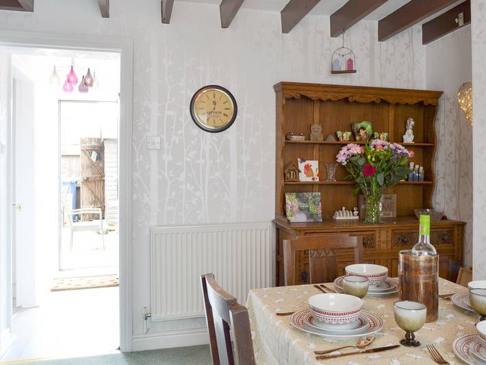 Log cabin for 4 people, with garden, with pets in Brandesburton