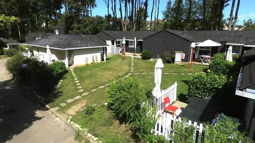 Gîte pour 7 personnes, avec piscine et terrasse à Forges-les-Eaux - 2