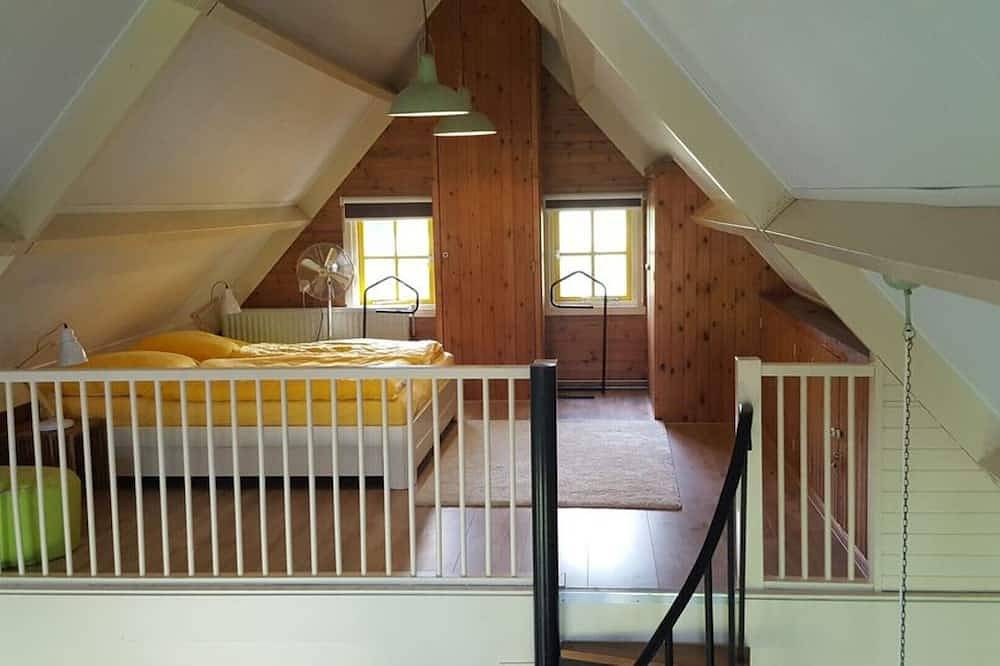 Gemütliches Ferienhaus in Oudesluis. Am Kanal und Boot mit Elektroaußenborder. in Niederländische Nordsee