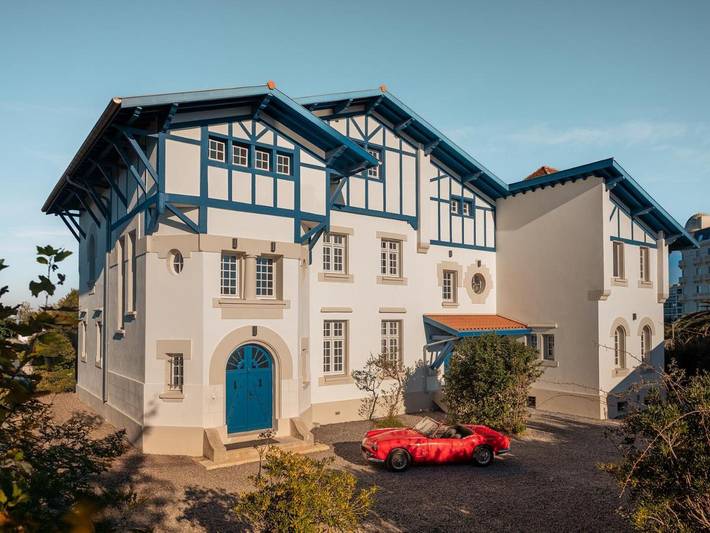 Hôtel pour 2 personnes, avec piscine ainsi que jardin et vue, animaux acceptés dans Le Phare (Biarritz)