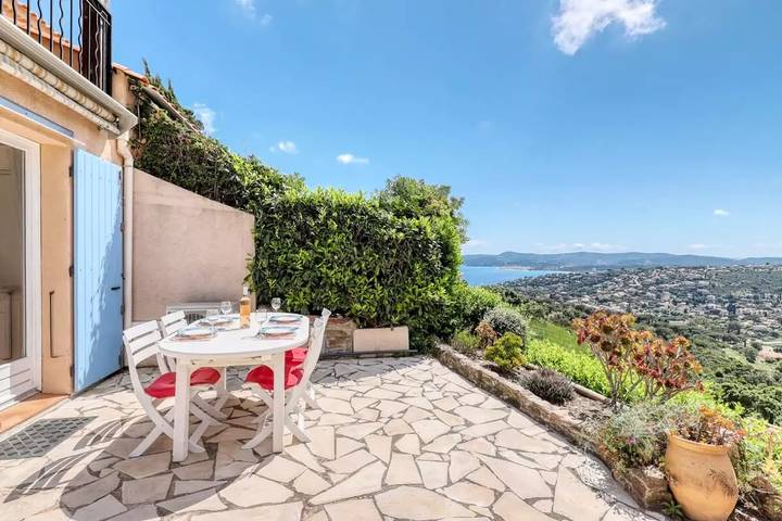 Ferienwohnung für 4 Personen, mit Garten und Ausblick in Le Lavandou - 4