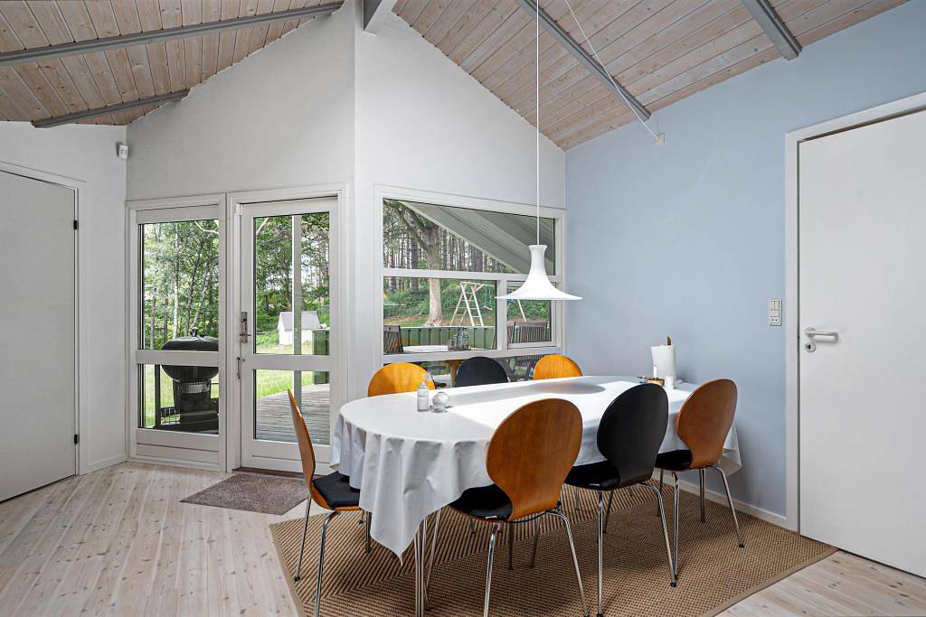 Cozy and well-furnished vacation home with spa and sauna close to Ebeltoft in Øerne, Ebeltoft