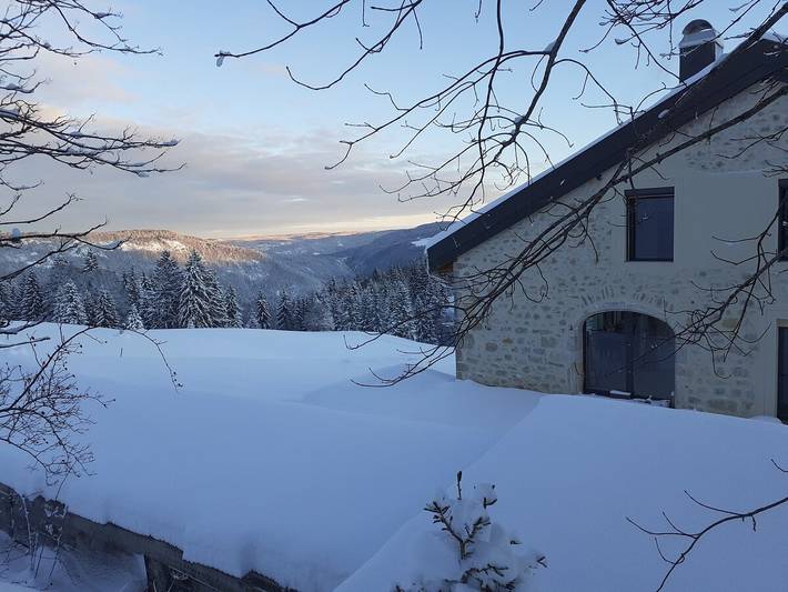 Ferme pour 8 personnes, avec jardin à Prémanon - 3