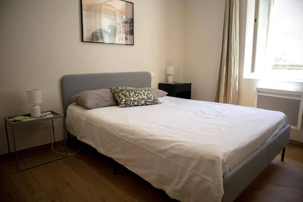 Appartement entier, One-Bedroom Apartment in Meysse, Privas (arrondissement)