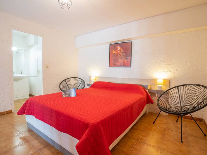 Gîte pour 4 personnes, avec jardin et terrasse à Roquebrune-sur-Argens - 4