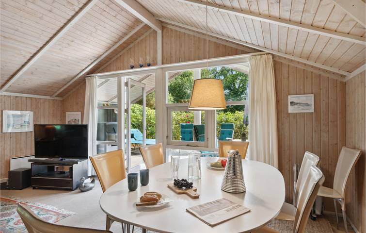 Ferienhaus für 8 Personen mit Terrasse in Hornbæk, Kattegat Küste