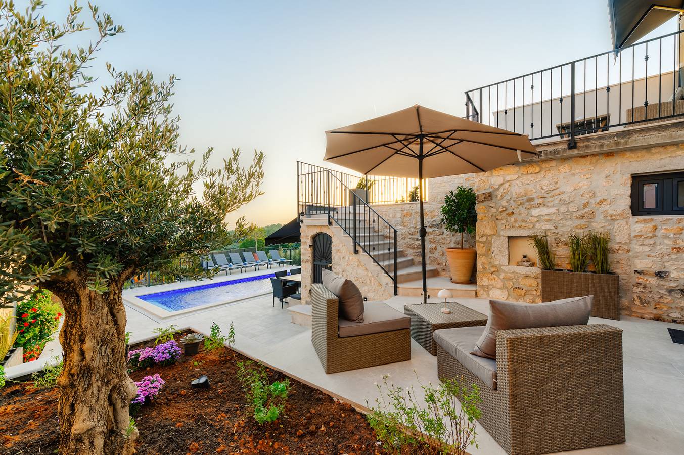 Casa Mar| Villa with Pool & Sea View in Porec in Grad Poreč, Region de Porec