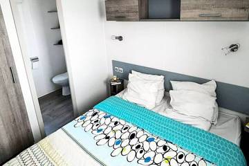 Camping pour 8 Personnes dans Le Muy, Région de Draguignan, Photo 1