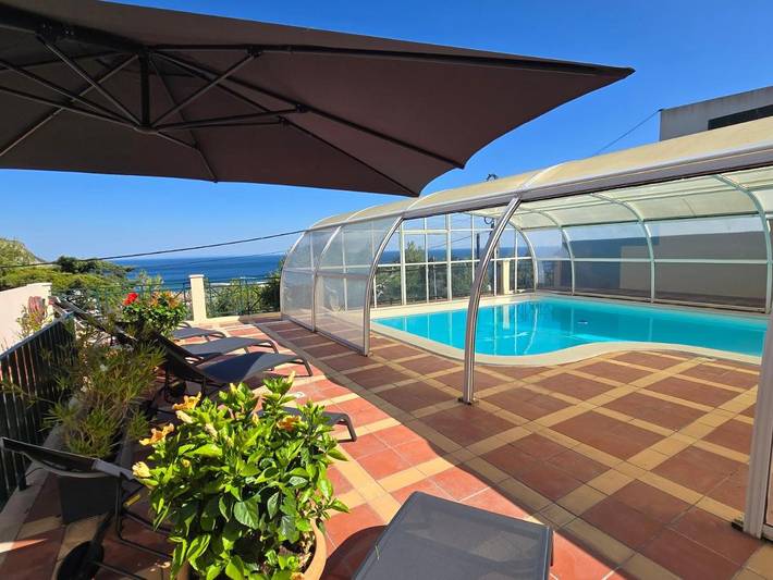 Villa para 10 pessoas, com varanda e vista e ainda piscina em Sesimbra