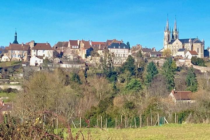 Location de vacances pour 7 personnes, avec jardin et vue, animaux acceptés à Bourbon-Lancy - 2