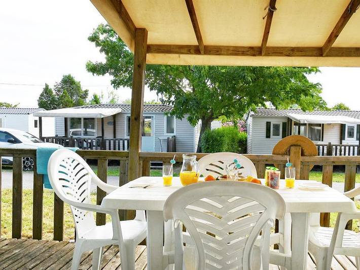 Camping pour 4 personnes, avec bassin pour enfant à Le Muy - 4