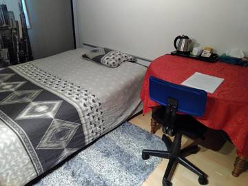 Gîte pour 2 personnes, avec jardin et terrasse à Combs-la-Ville