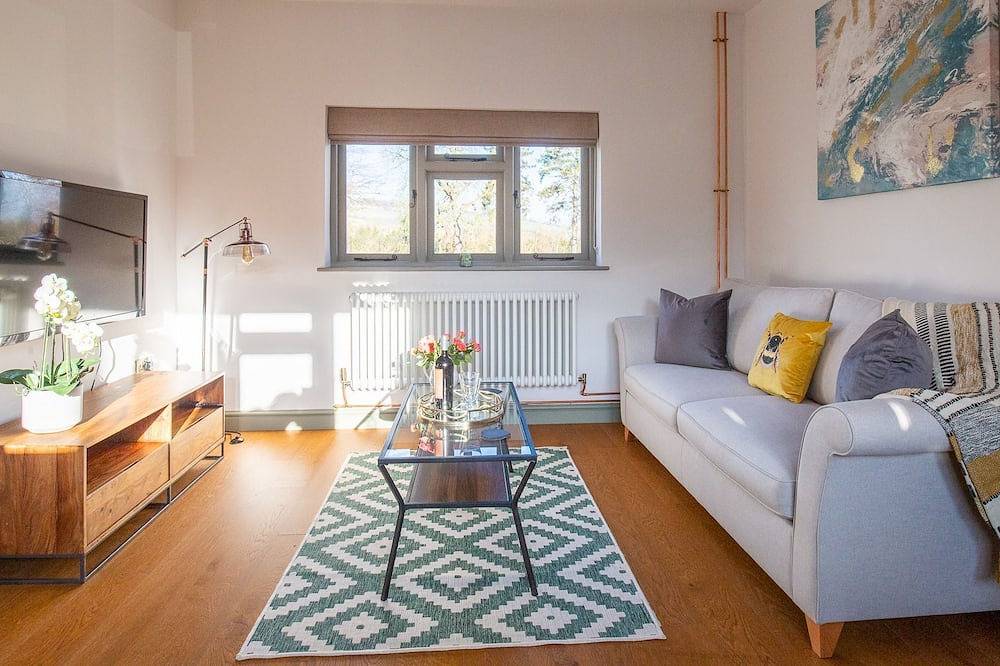 Paddock Cottage - sleeps 2 guests  in 1 bedroom in Winchcombe, Gloucestershire