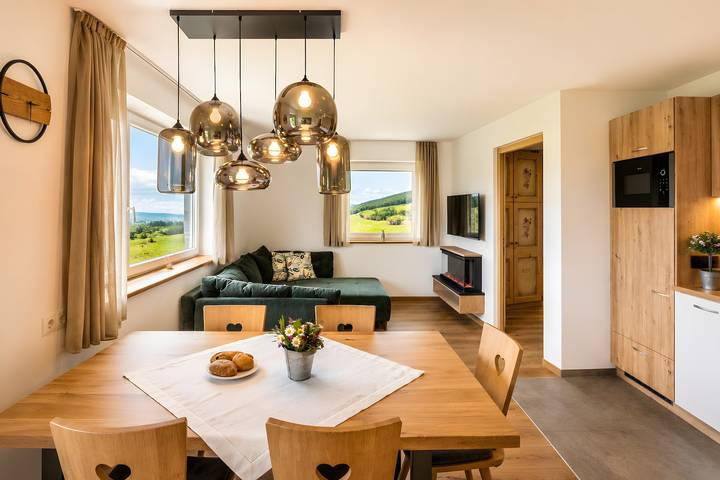 Hel lägenhet, Apartment 'Binterhof Genziana' with Mountain View, Private Terrace and Wi-Fi in Tiosels, Kastelruth