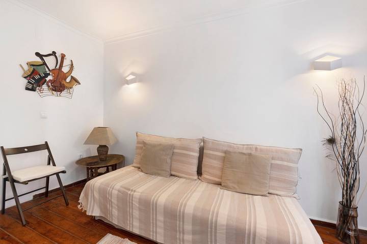Entire apartment, 'São Miguel Alfama' Apartment with Balcony, Wi-Fi and Air Conditioning in São Miguel (Lisbon), Santa Maria Maior