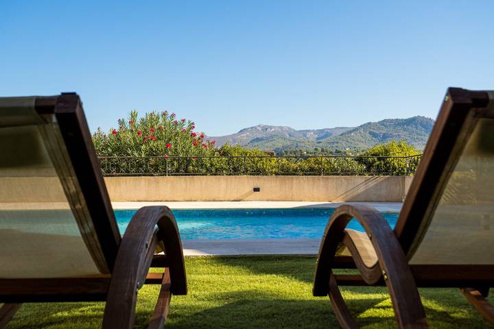 Bail mobilité - Villa avec 4 ch, piscine & vue in La Penne-sur-Huveaune, Mediterranean Coast (France)
