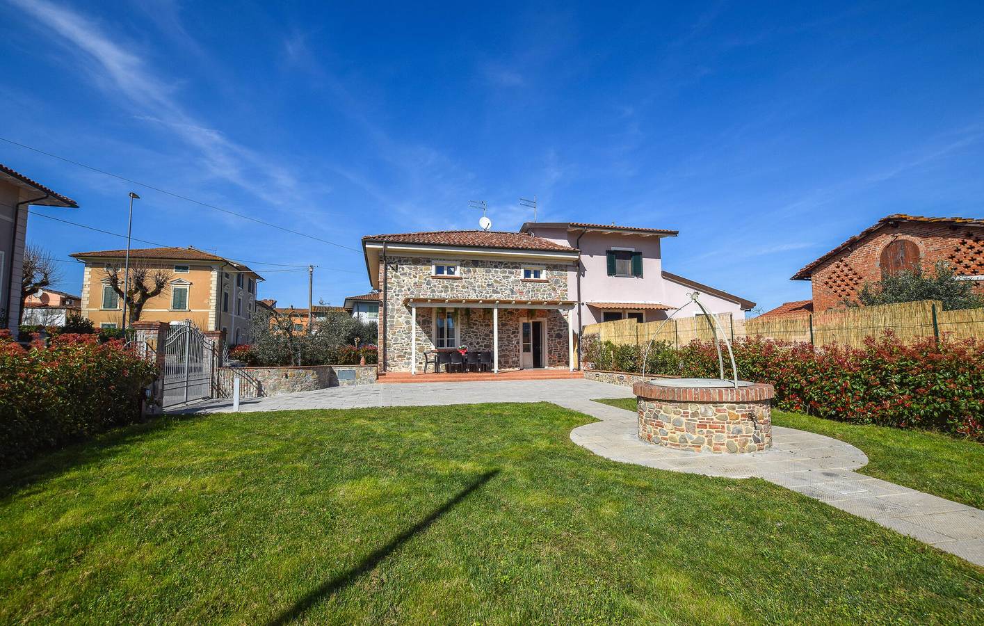 Feriehus for 10 personer med badebasseng in Orentano, Castelfranco di Sotto