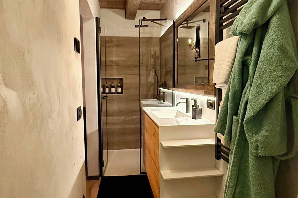 Chalet Incantato: Luxury in the Cimbrian Alps in Folgaria, Alpe Cimbra