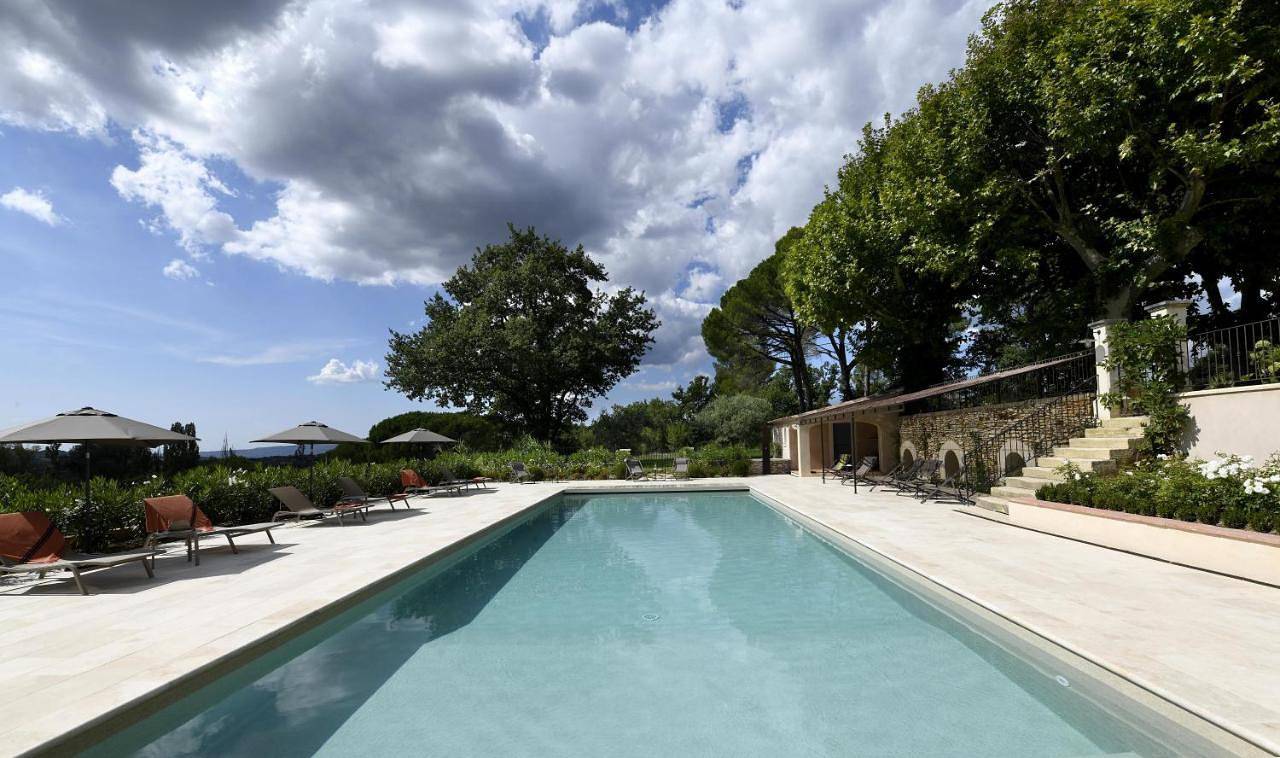 Comfort Triple Room with Shower in Gargas, Parc naturel régional du Luberon
