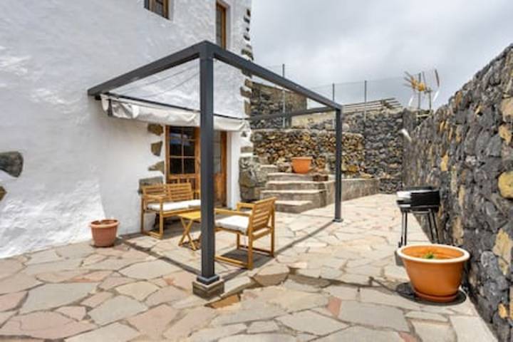 Casa rural para 4 personas, con Terraza y Jardín en El Hierro