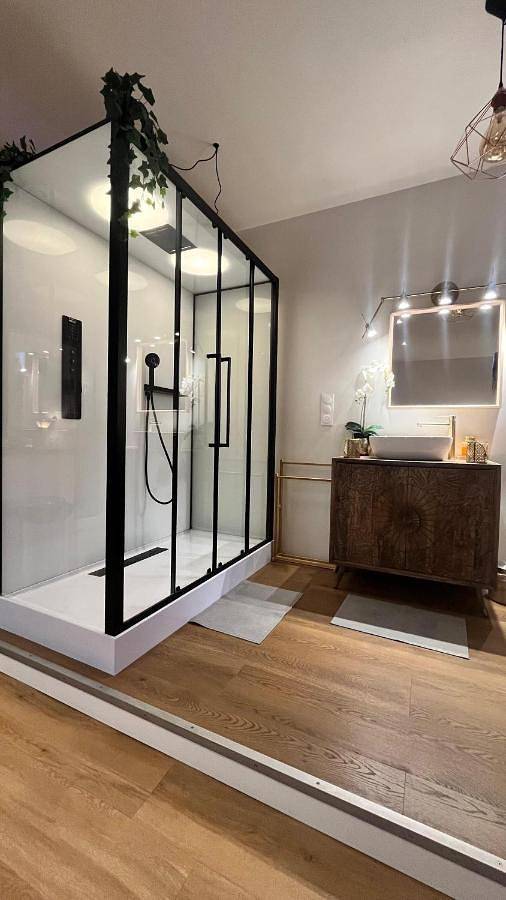 Appartement entier, One-Bedroom Apartment in Saint-Georges-d'Orques, Côte méditerranéenne (France)