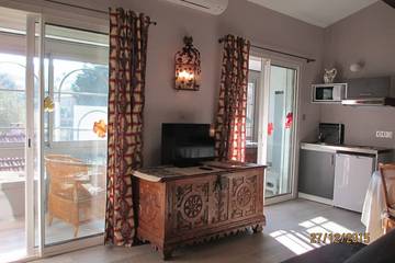 Gîte pour 3 personnes, avec jardin et balcon à Pomas