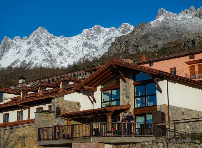Chalet para 4 personas, con Balcón además de Terraza y Vistas en Liébana
